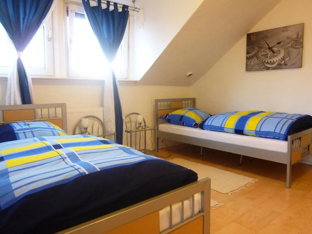 Airport Apartment Дюссельдорф 0*,